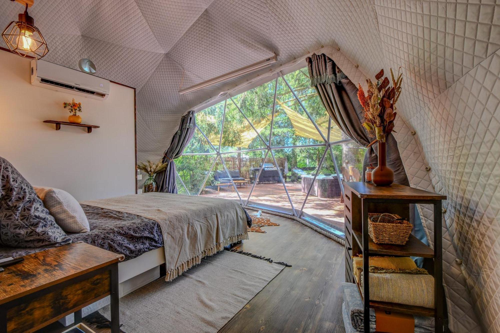 Tiche Misto Glamping Hotel Slapy  Exterior foto